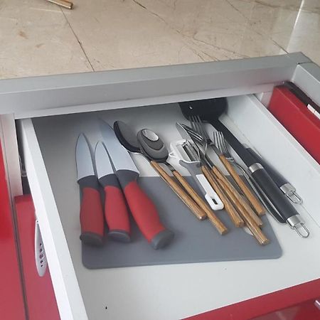 Le Petit Luxembourg Apartman Montignies-sur-Sambre Kültér fotó