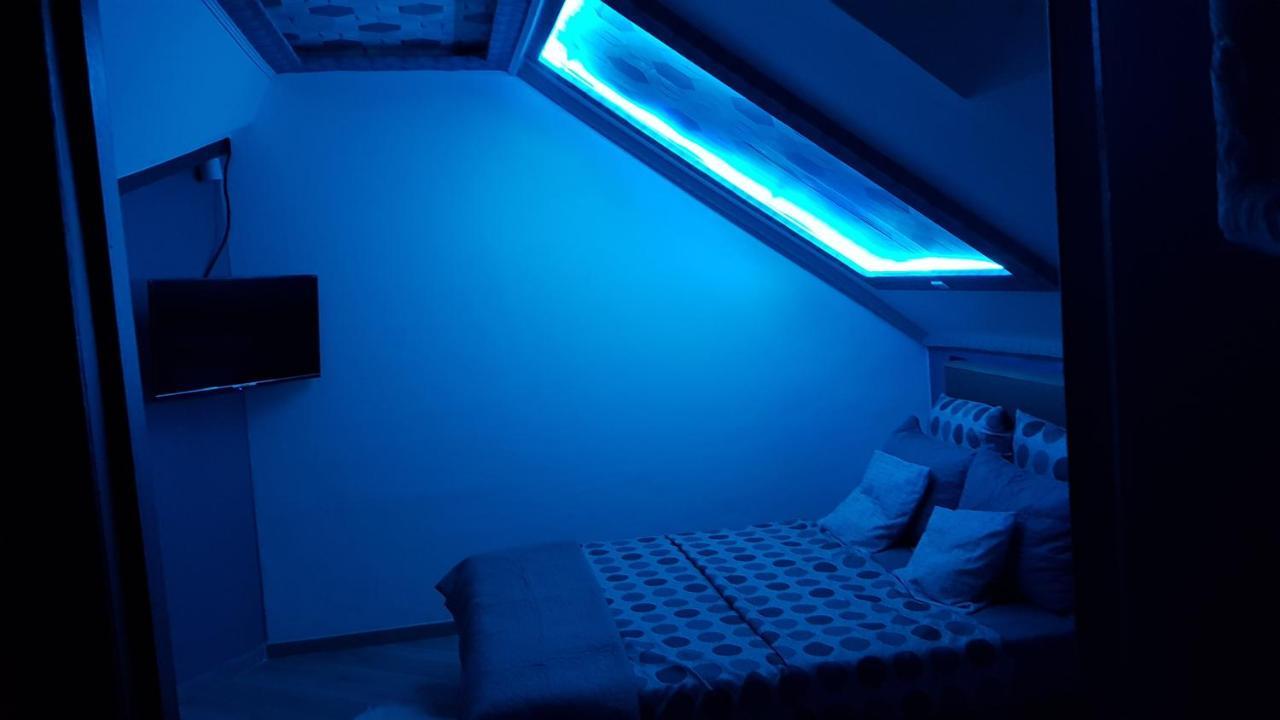 Le Petit Luxembourg Apartman Montignies-sur-Sambre Kültér fotó