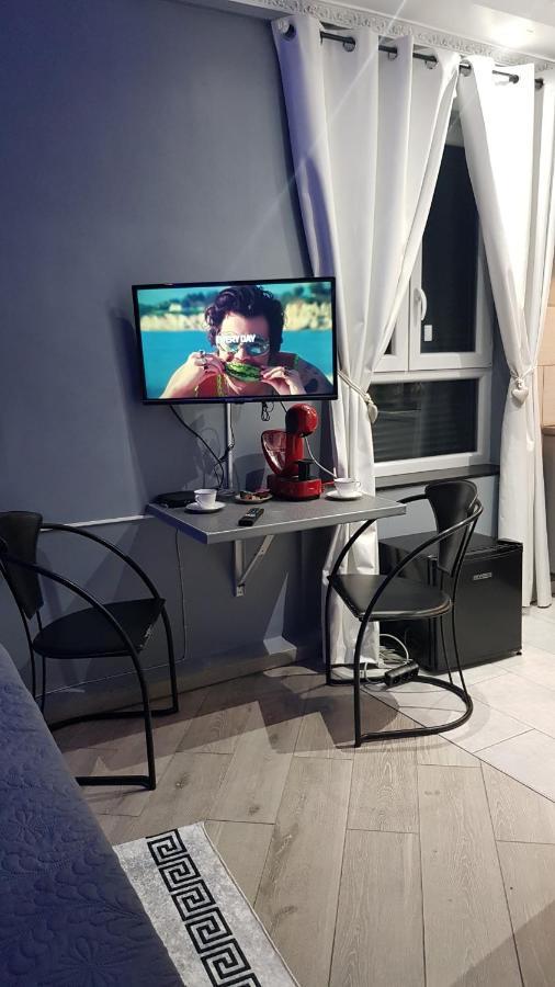 Le Petit Luxembourg Apartman Montignies-sur-Sambre Kültér fotó