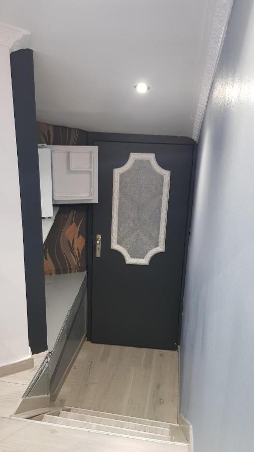 Le Petit Luxembourg Apartman Montignies-sur-Sambre Kültér fotó