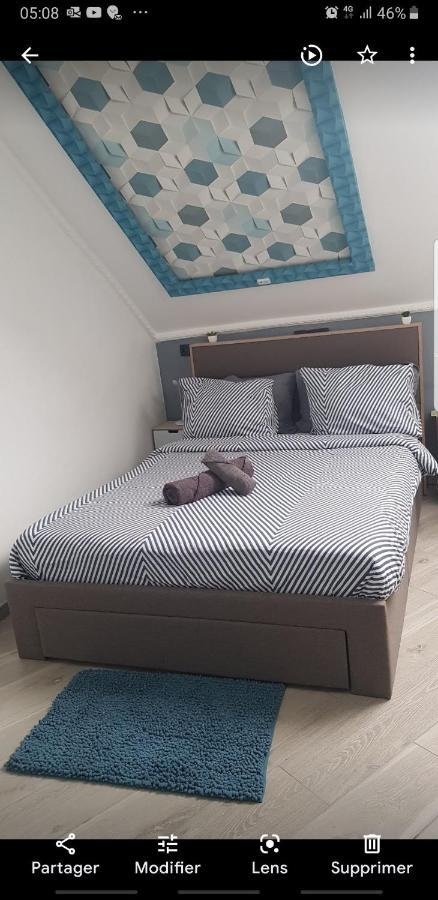 Le Petit Luxembourg Apartman Montignies-sur-Sambre Kültér fotó
