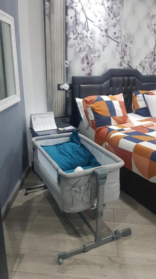 Le Petit Luxembourg Apartman Montignies-sur-Sambre Kültér fotó